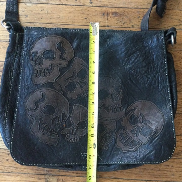 The Great China Wall Leather Messenger Bag NWOT - Picture 4 of 5